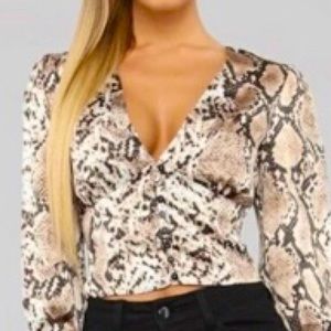 Fashion Nova Snakeskin Long Sleeve Deep V Button Up Detail Blouse, Medium